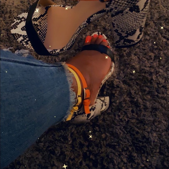 Heels - Picture 8 of 8